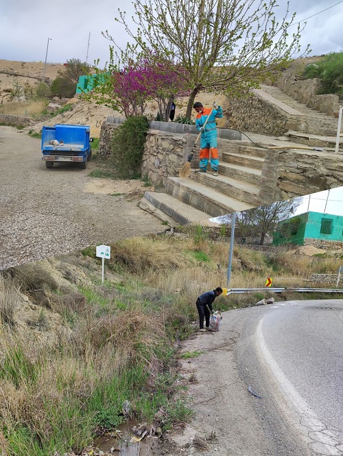 نظافت وپاک سازی اطراف زیارتگاه هجده پیر و حریم جاده اصلی سرخس -مزداوند